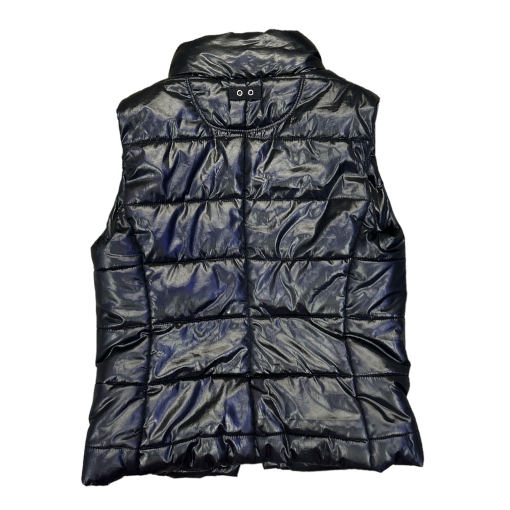 Converse Vest - Picture 2 of 9